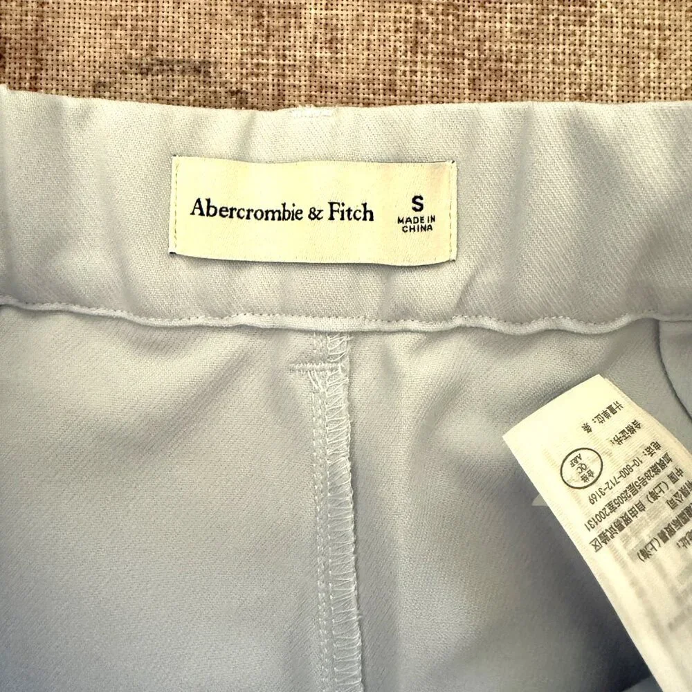 Abercrombie & Fitch High-Waist Tailored Suit Shorts • Size Small • NWT - Picture 4 of 4